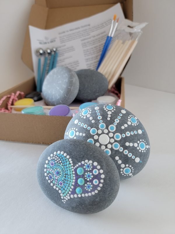 Mandala Beach Stones Dotting Kit - Image 3