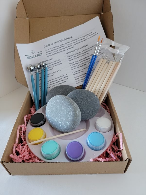 Mandala Beach Stones Dotting Kit - Image 2
